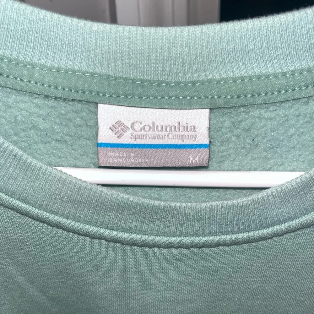 Columbia Light Green Sweatshirt with Pocket